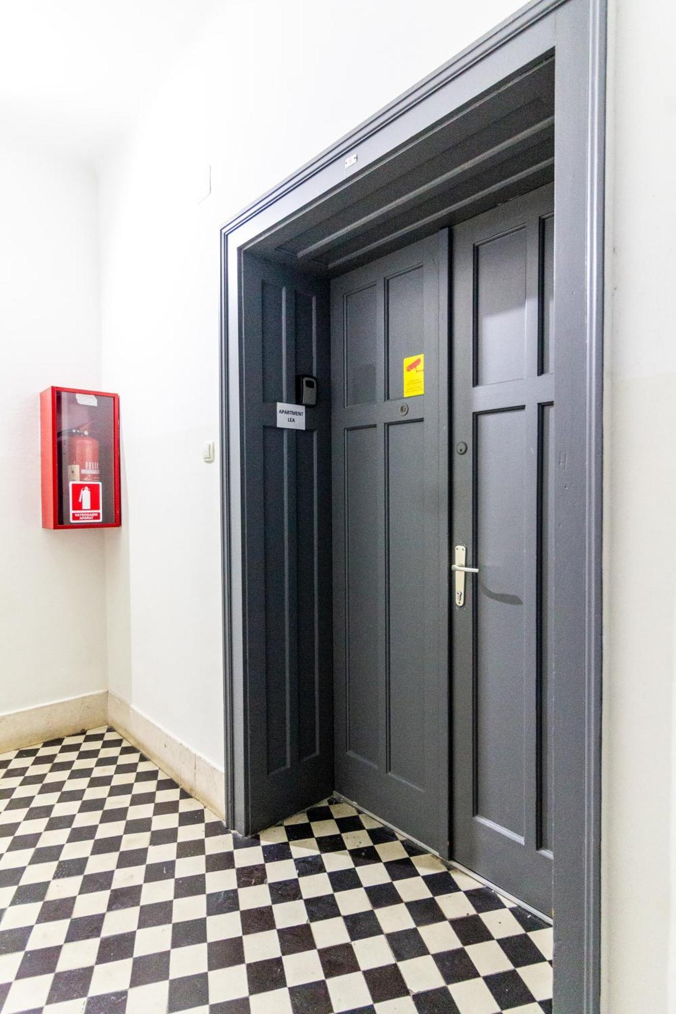 Apartment Lea Centar スプリト エクステリア 写真