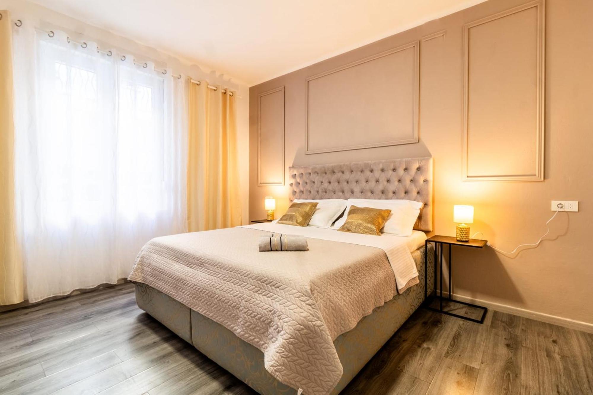 Apartment Lea Centar スプリト エクステリア 写真